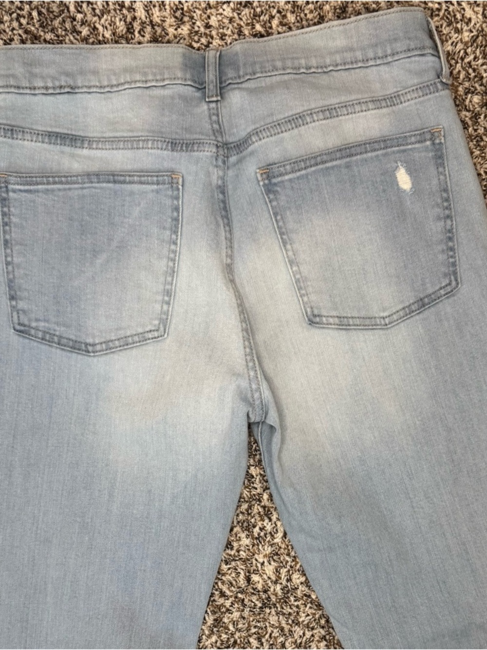 GAP Girlfriend Jeans Women’s 29 Light Wash Distressed Straight Leg Denim - Picture 6 of 6